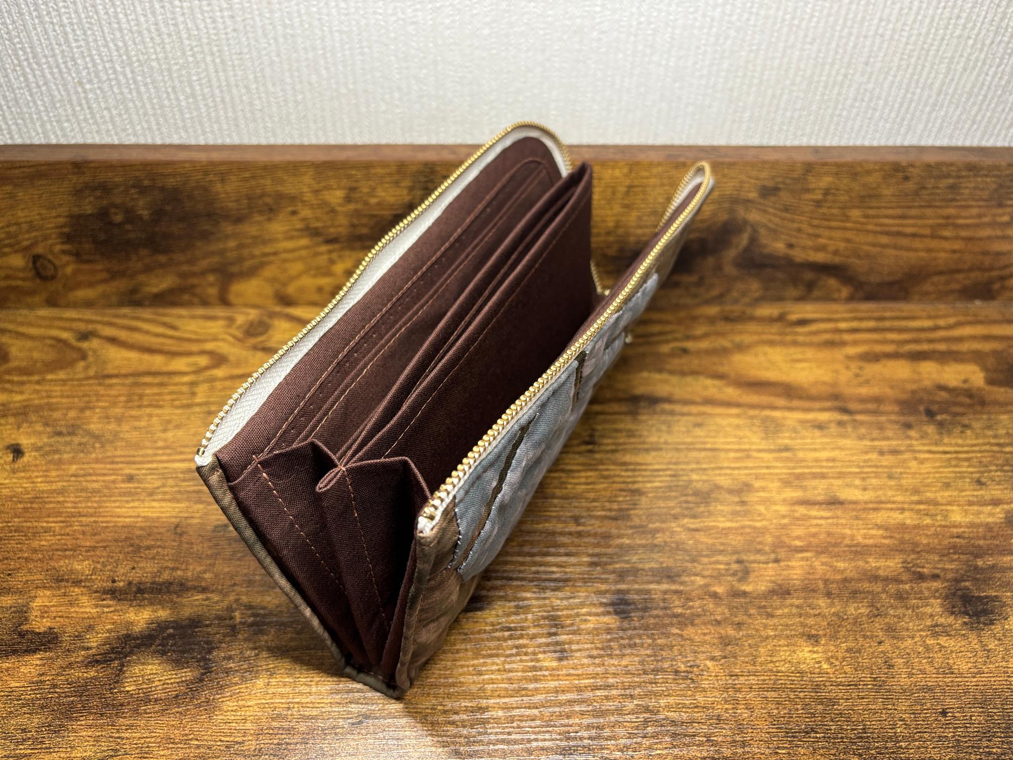 L字ファスナー長財布 コーヒーブラウンモンステラ ハワイアンキルト | 3枚目